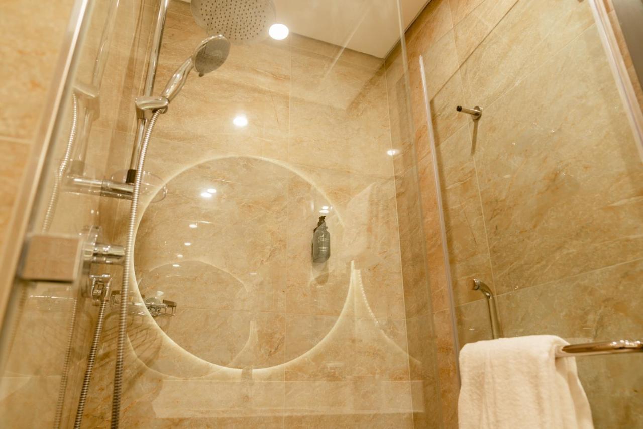 Resivation Hotel Dubai Ngoại thất bức ảnh